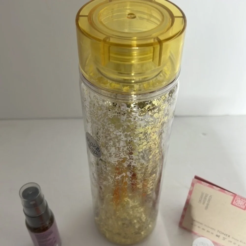 Make up bundle with drink bottle
